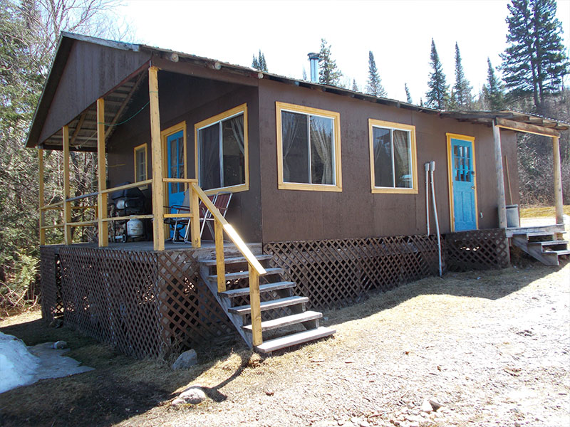 Chalet #12 — Pourvoirie Menjo – Pourvoirie Menjo