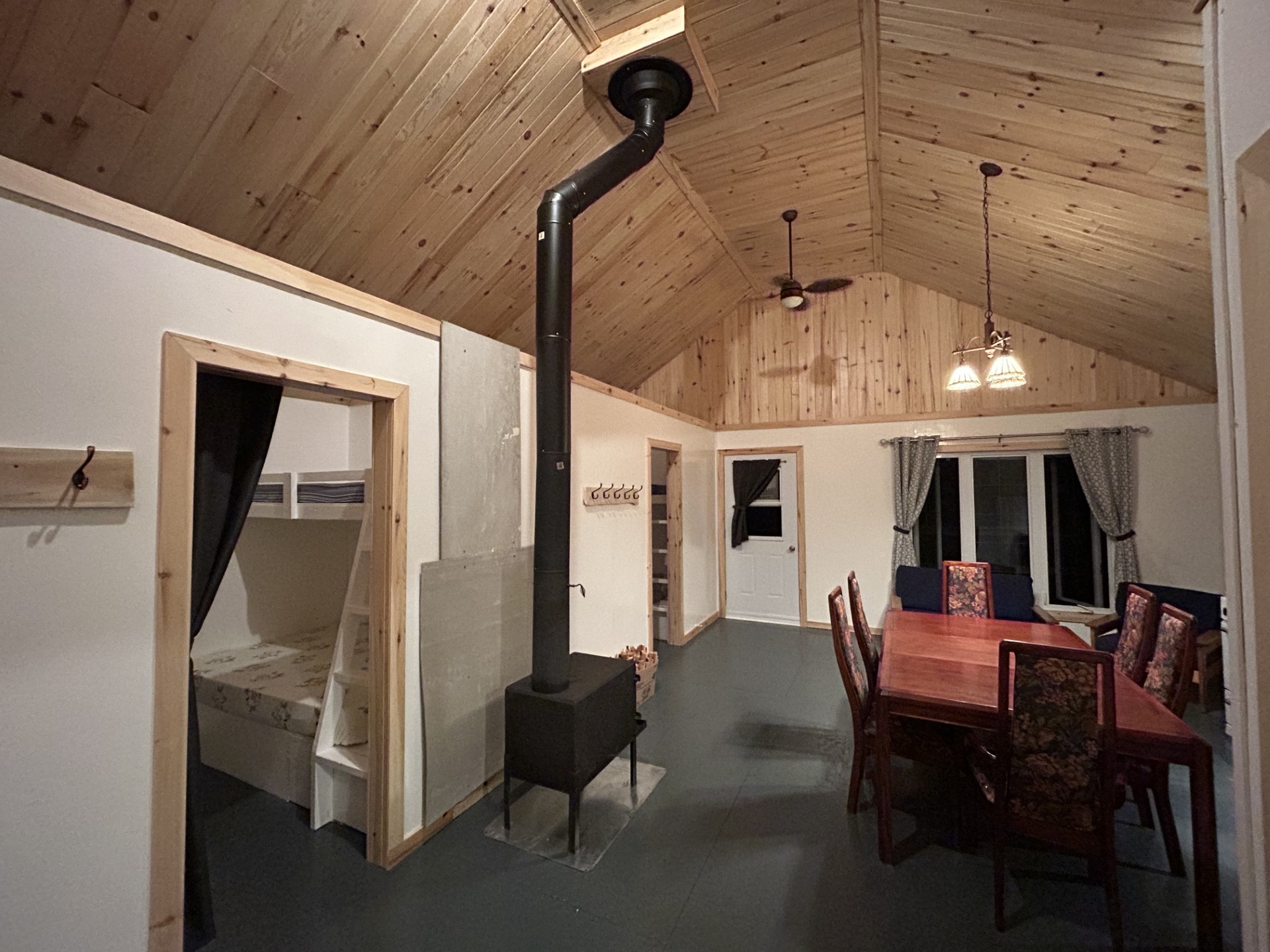 Cabin #7 – Pourvoirie Menjo