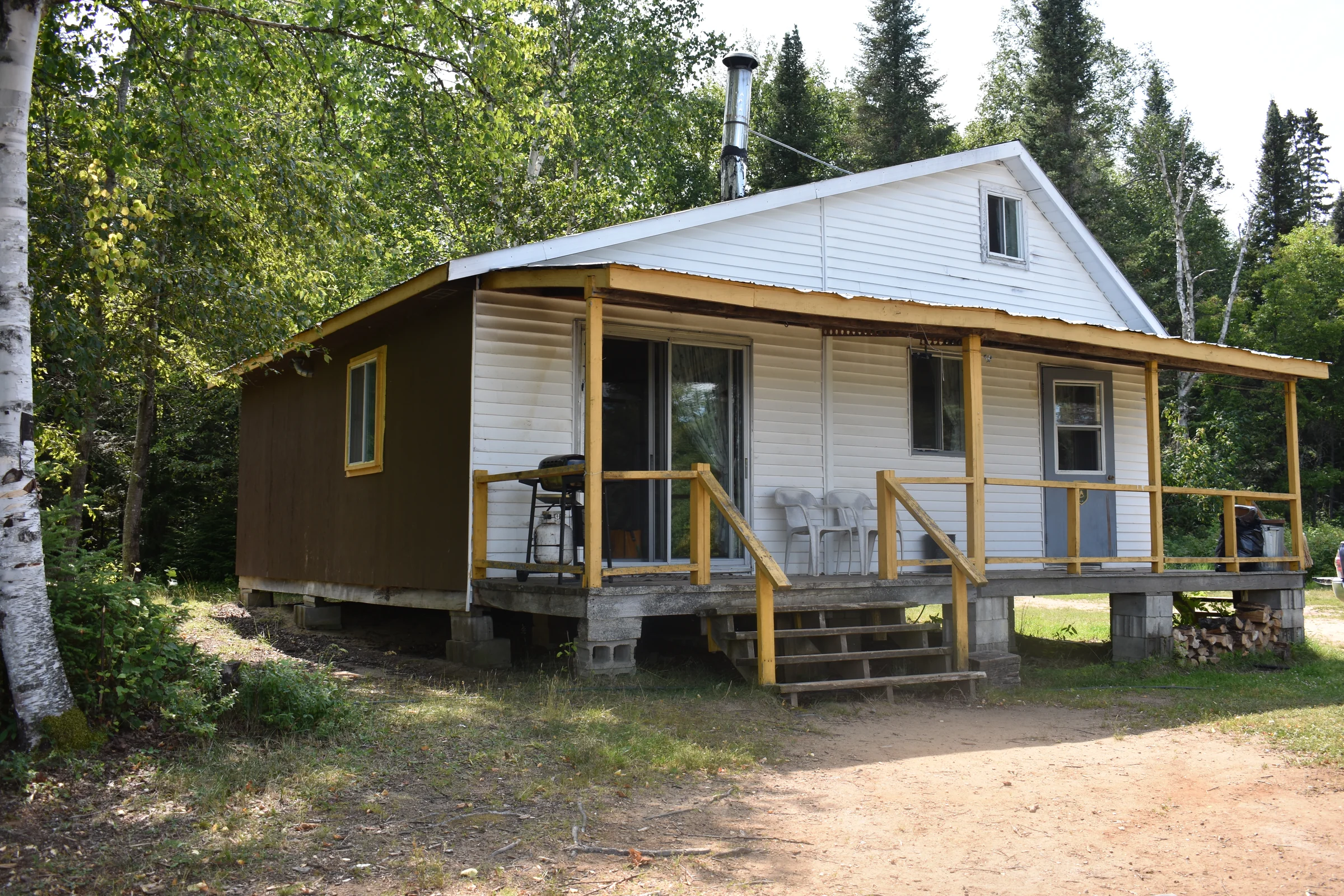 Cabin F-2 – Pourvoirie Menjo