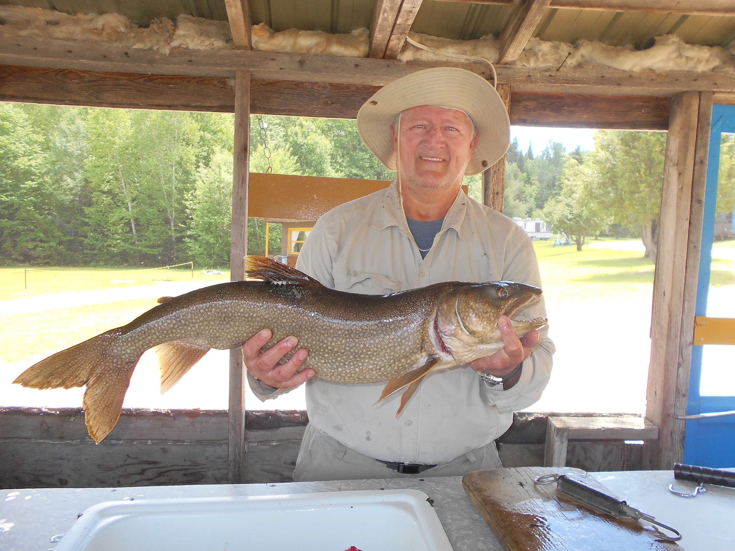 Fishing Lake trout / charr at Pourvoirie Menjo, Laurentides, Quebec