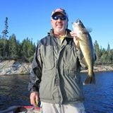 Pêche Doré chez Auberge Gatineau au Baskatong, Outaouais, Québec