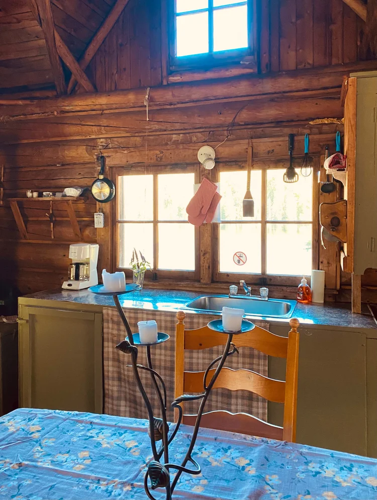 CHALET 9 — Auberge la Barrière (2014) – Auberge la Barrière (2014)