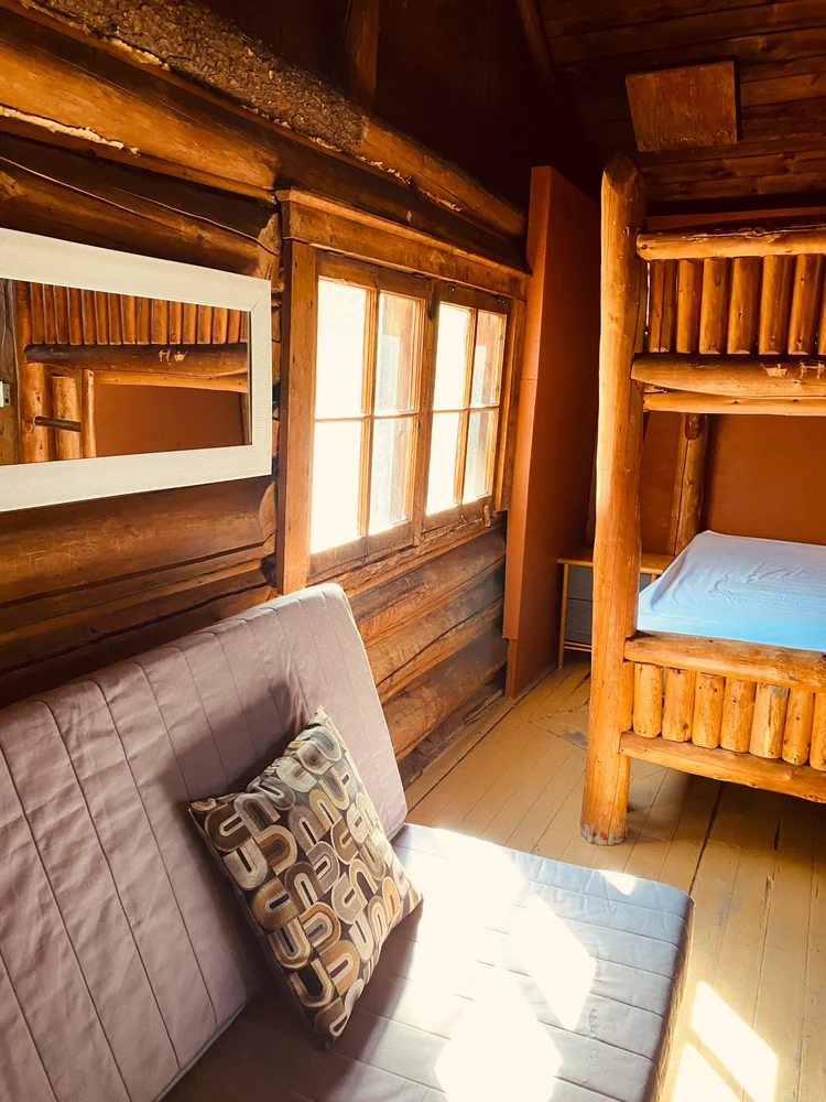 CHALET 9 — Auberge la Barrière (2014) – Auberge la Barrière (2014)