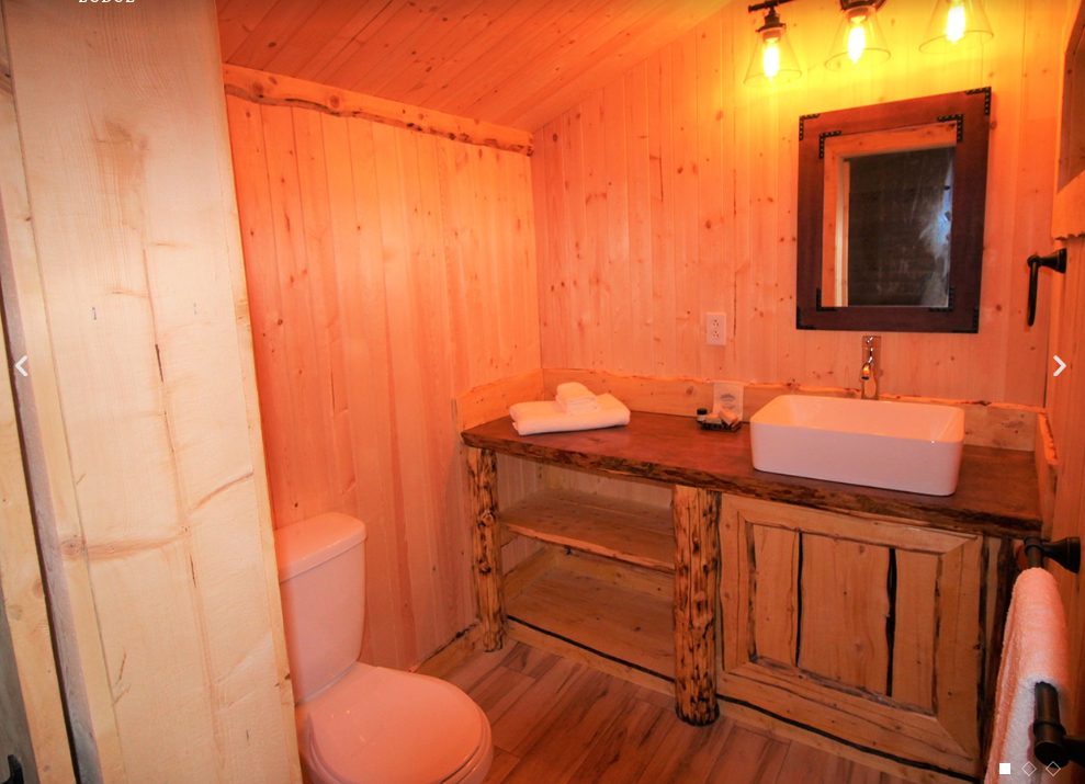 Lodge Cabins – Auberge Wedge Hills Lodge - Circuits Péninsule d'Or