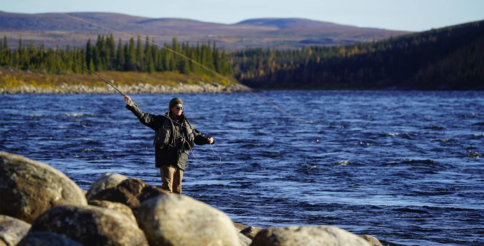 Fishing at Auberge Wedge Hills Lodge - Circuits Péninsule d'Or, Nunavik, Quebec