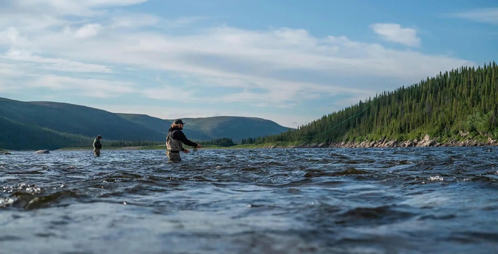 Fishing at Auberge Wedge Hills Lodge - Circuits Péninsule d'Or, Nunavik, Quebec — photo 3