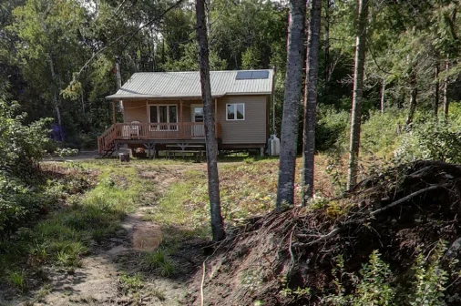LOUP CABIN – LOUP CABIN