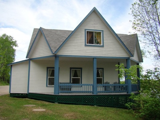 CABIN 12 - HUIT PIGNONS — Chalets des Bouleaux – Chalets des Bouleaux