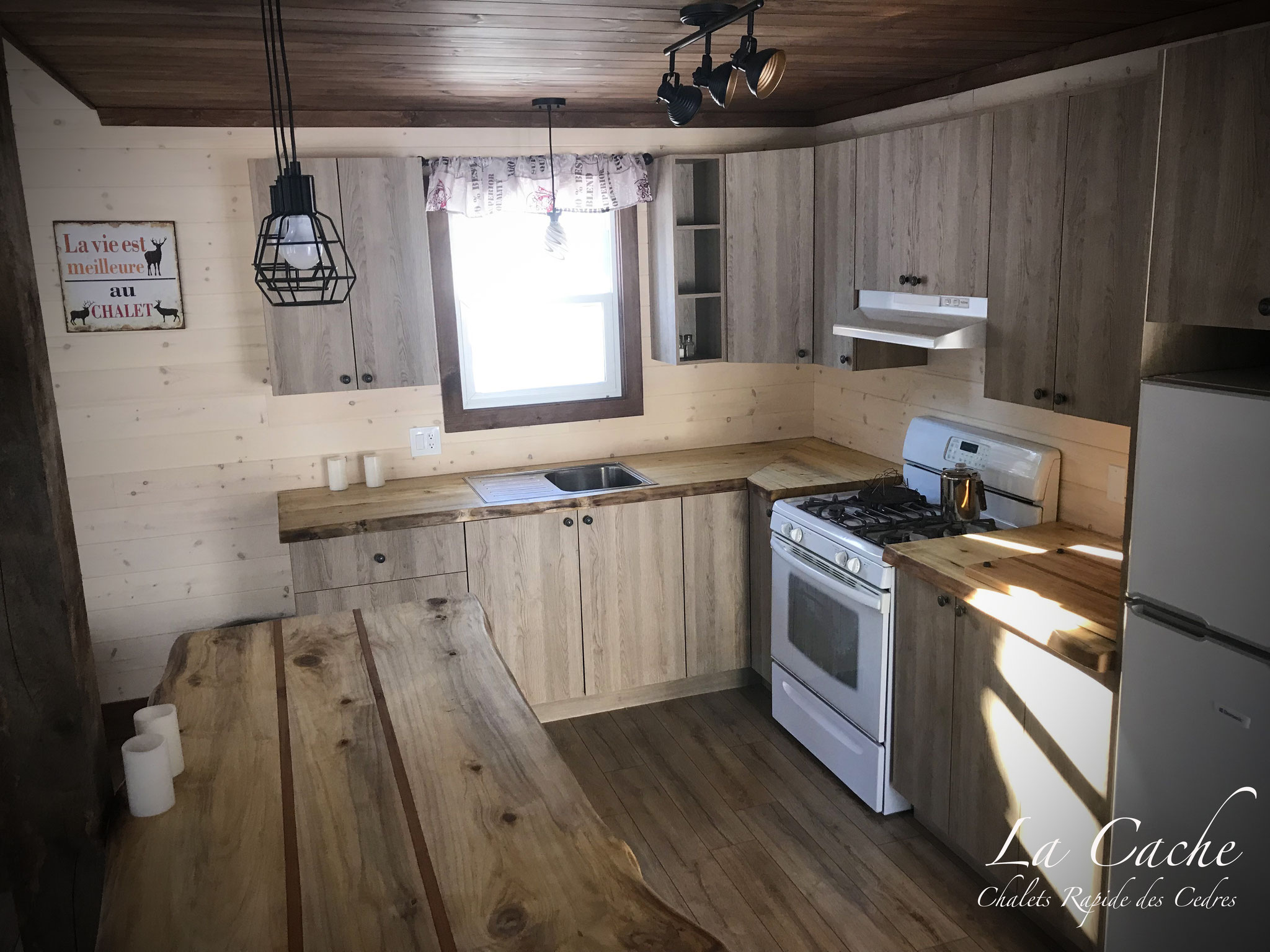CHALET MAISON ANCESTRALE – Chalets Rapide des Cèdres