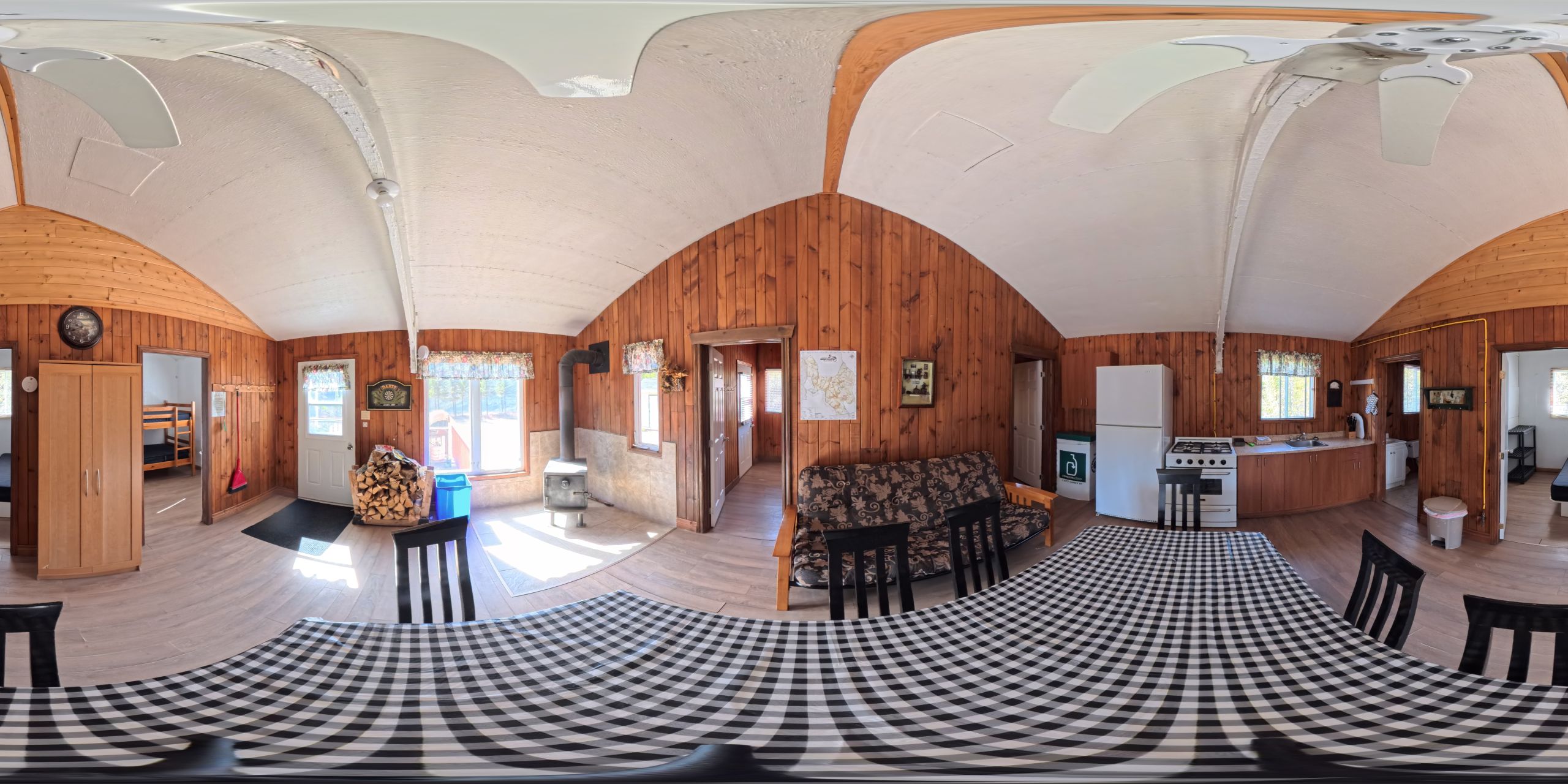 HIRONDELLE CABIN — Domaine du Canyon – Domaine du Canyon