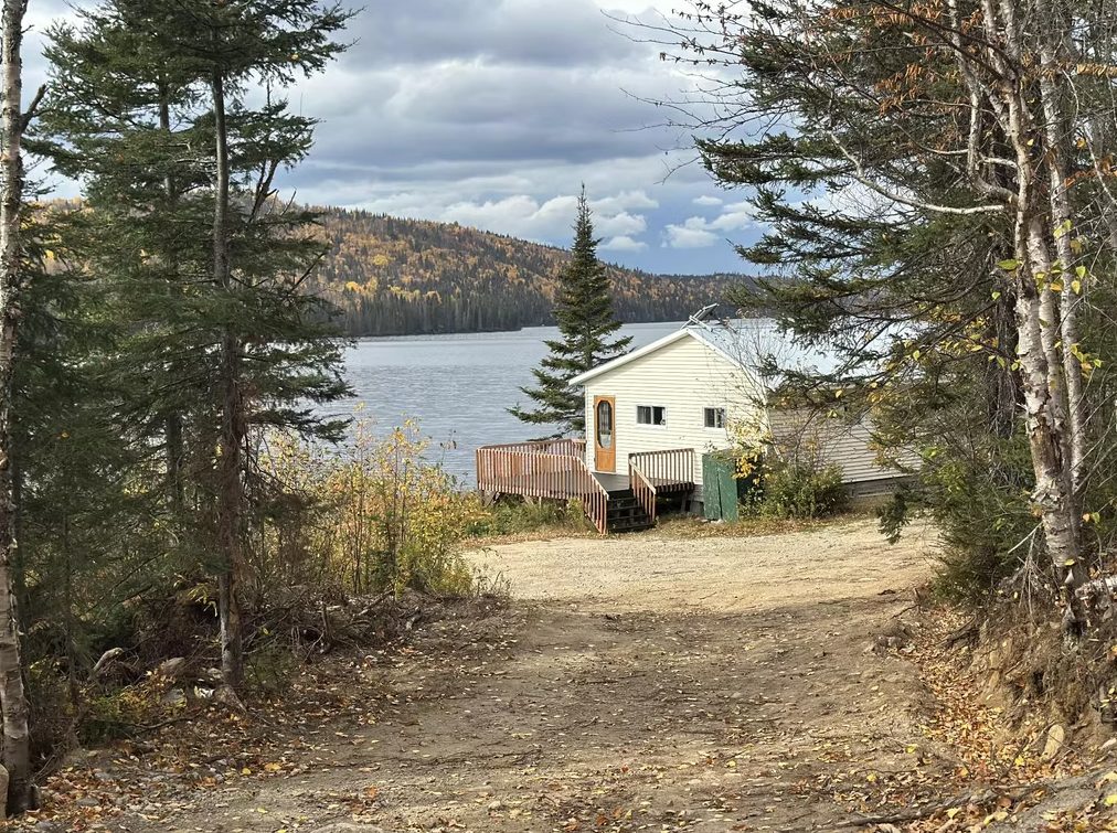 Chalet Lynx — Domaine du Lac Kergus – Domaine du Lac Kergus