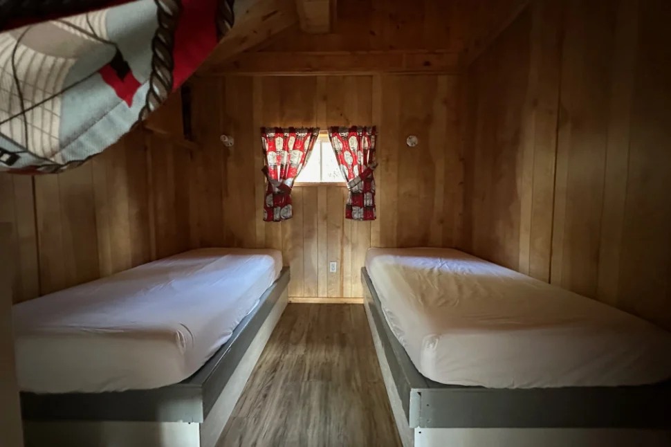 CHALET 12 – Dorval Lodge