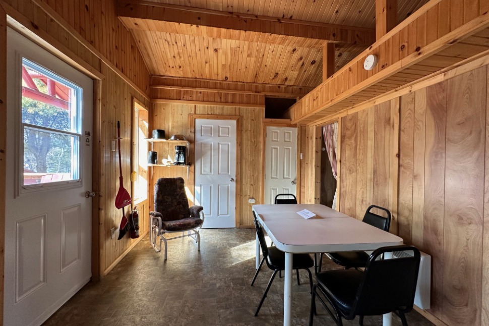 CHALET 16 – Dorval Lodge