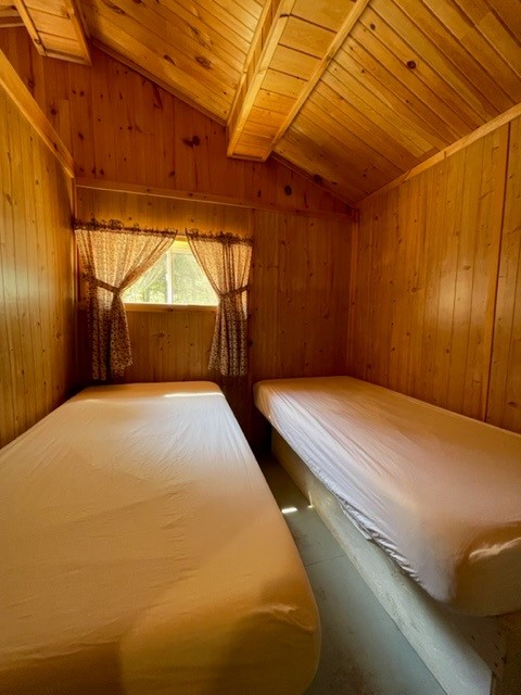 CHALET 2 – Dorval Lodge