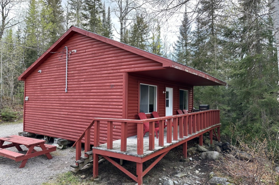 CHALET 27 – Dorval Lodge