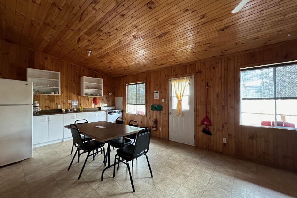 CHALET 28 – Dorval Lodge