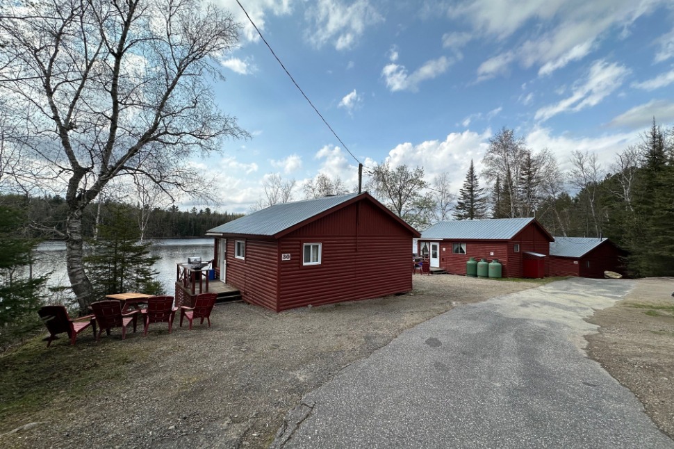 CHALET 30 – Dorval Lodge
