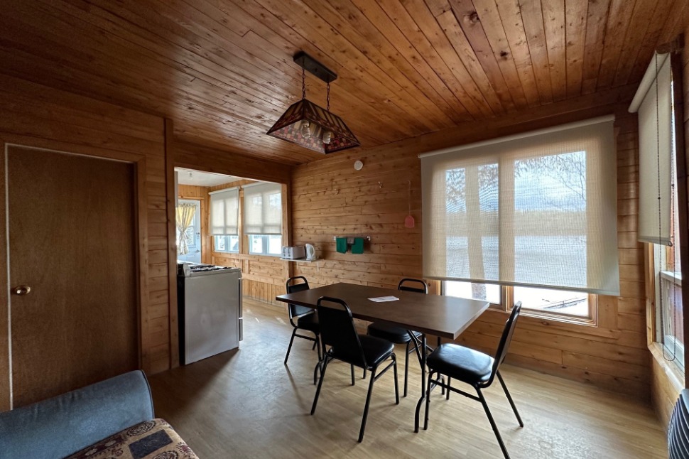 Chalet 32 – Dorval Lodge