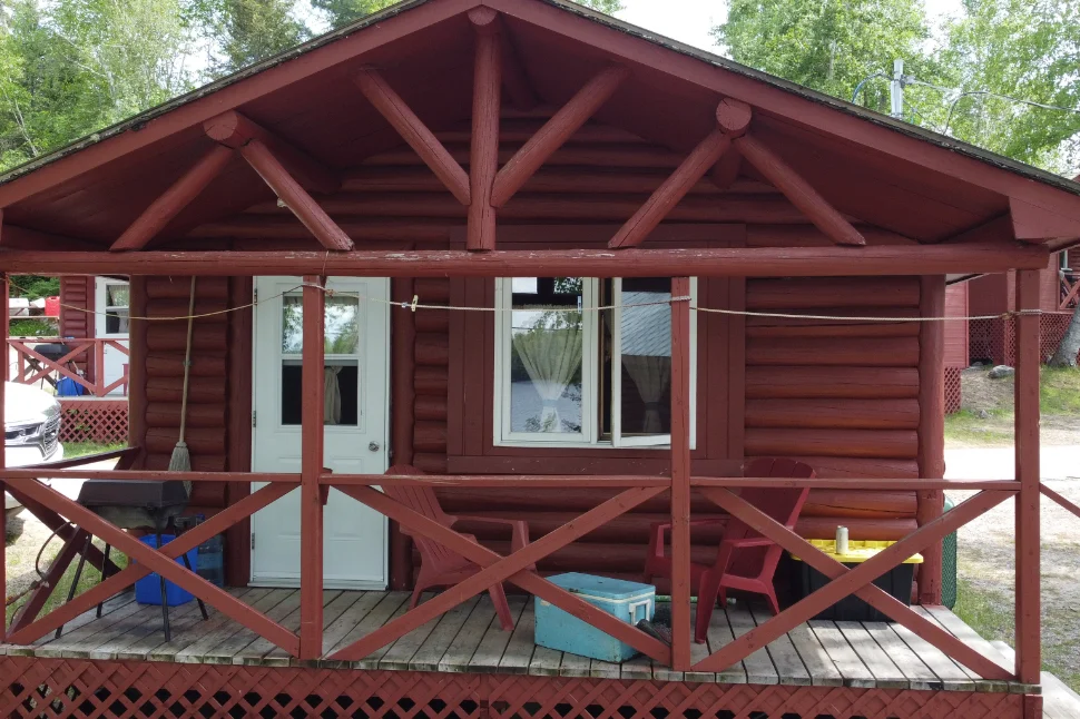 CHALET 6 – Dorval Lodge