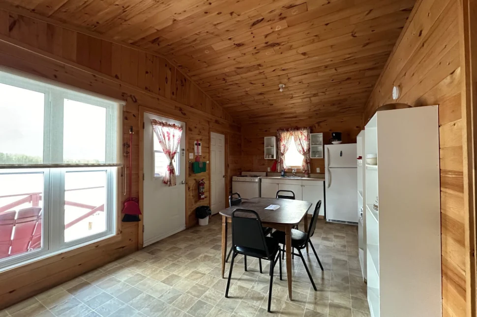 CHALET 7 – Dorval Lodge