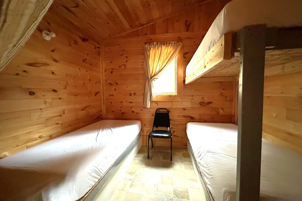 CHALET 7 – Dorval Lodge
