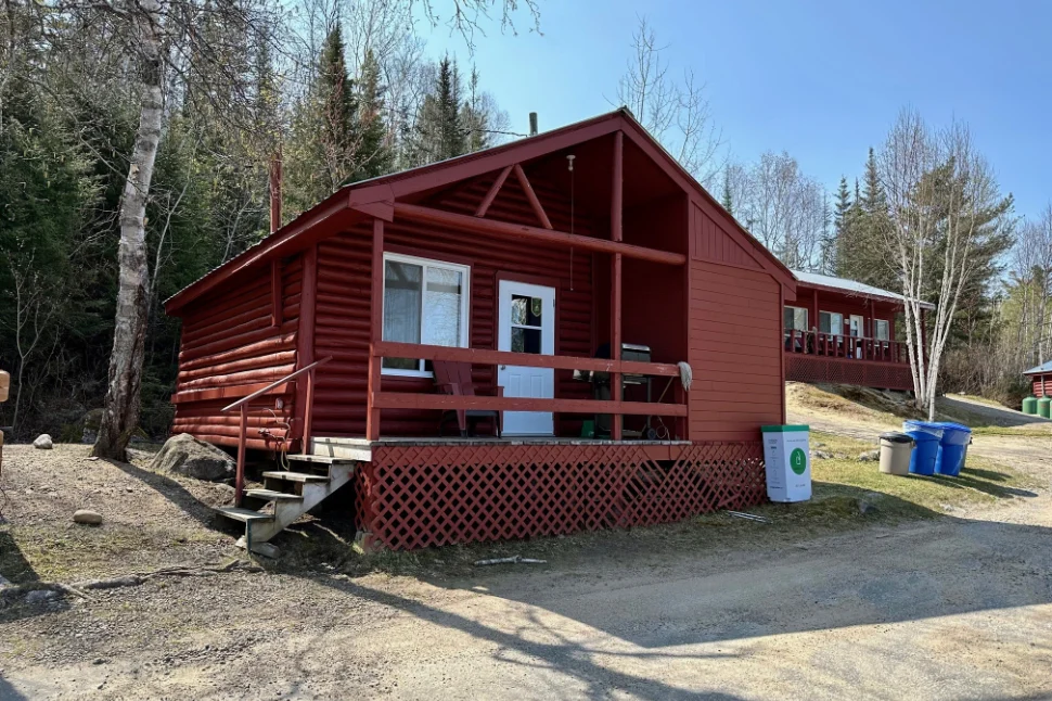 CHALET 8 – Dorval Lodge