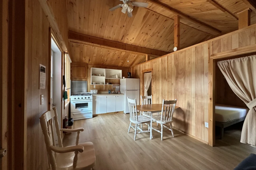 CHALET 8 — Dorval Lodge – Dorval Lodge