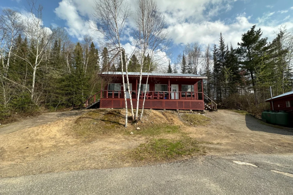 CHALET 9 – Dorval Lodge