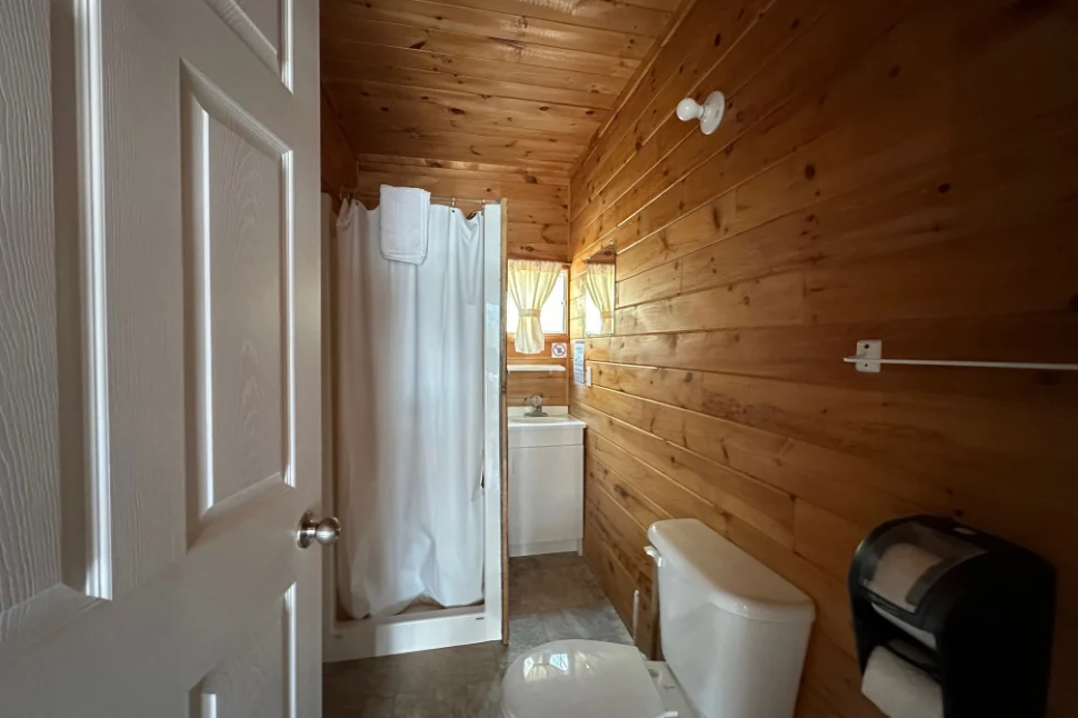CHALET 9 – Dorval Lodge