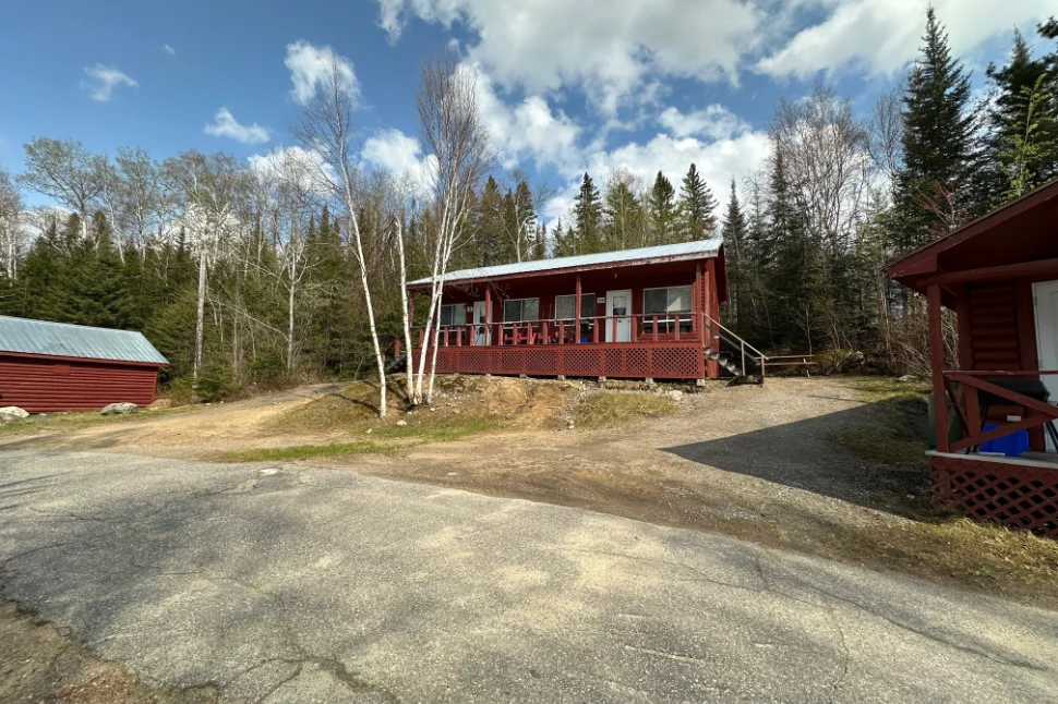 CHALET 9 – Dorval Lodge