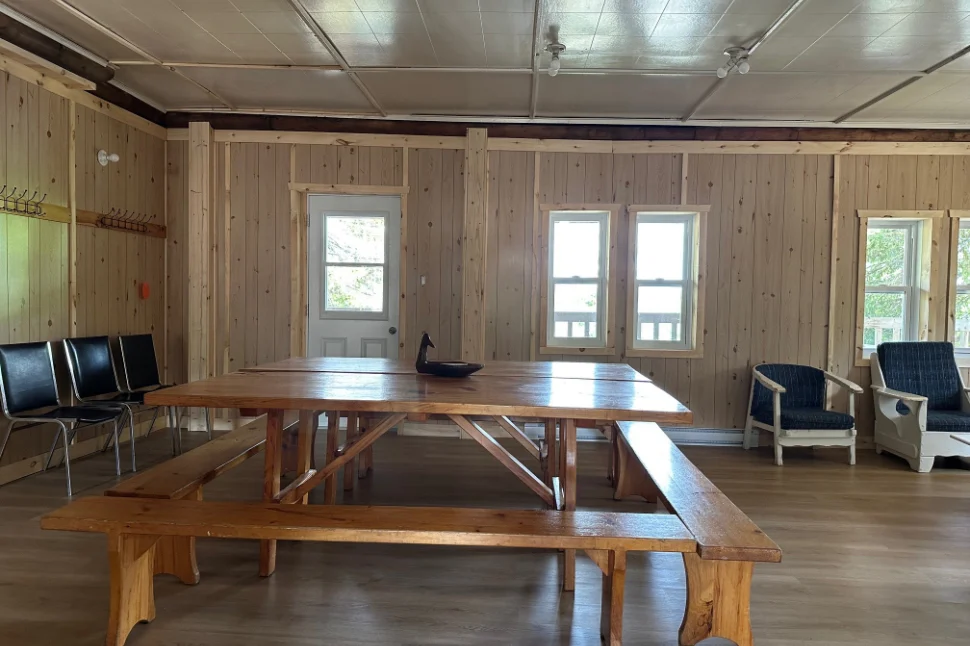 CHALET AUBERGE — Dorval Lodge – Dorval Lodge