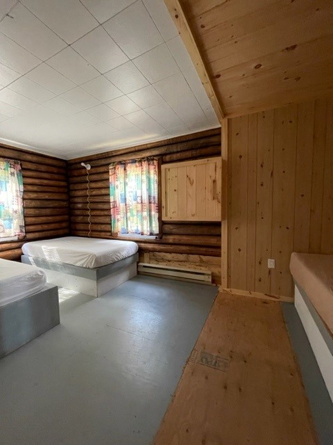 LOG CABIN – Dorval Lodge