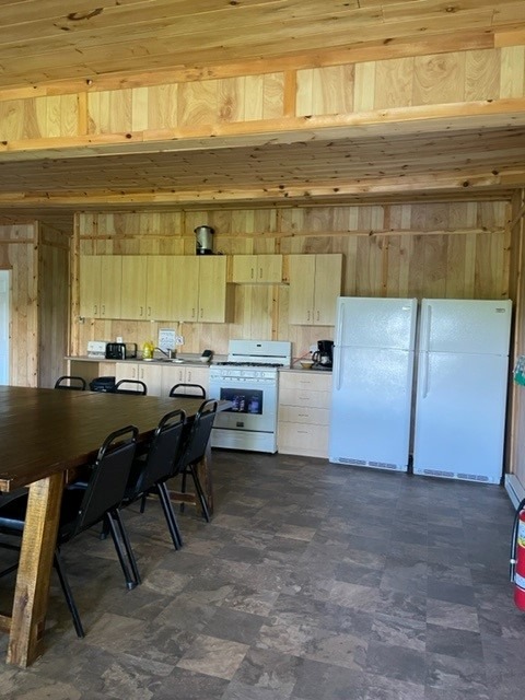 CHALET DOZOIS – Dorval Lodge
