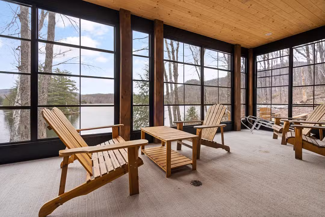 CHALET BAIE NOIRE – Kenauk Nature
