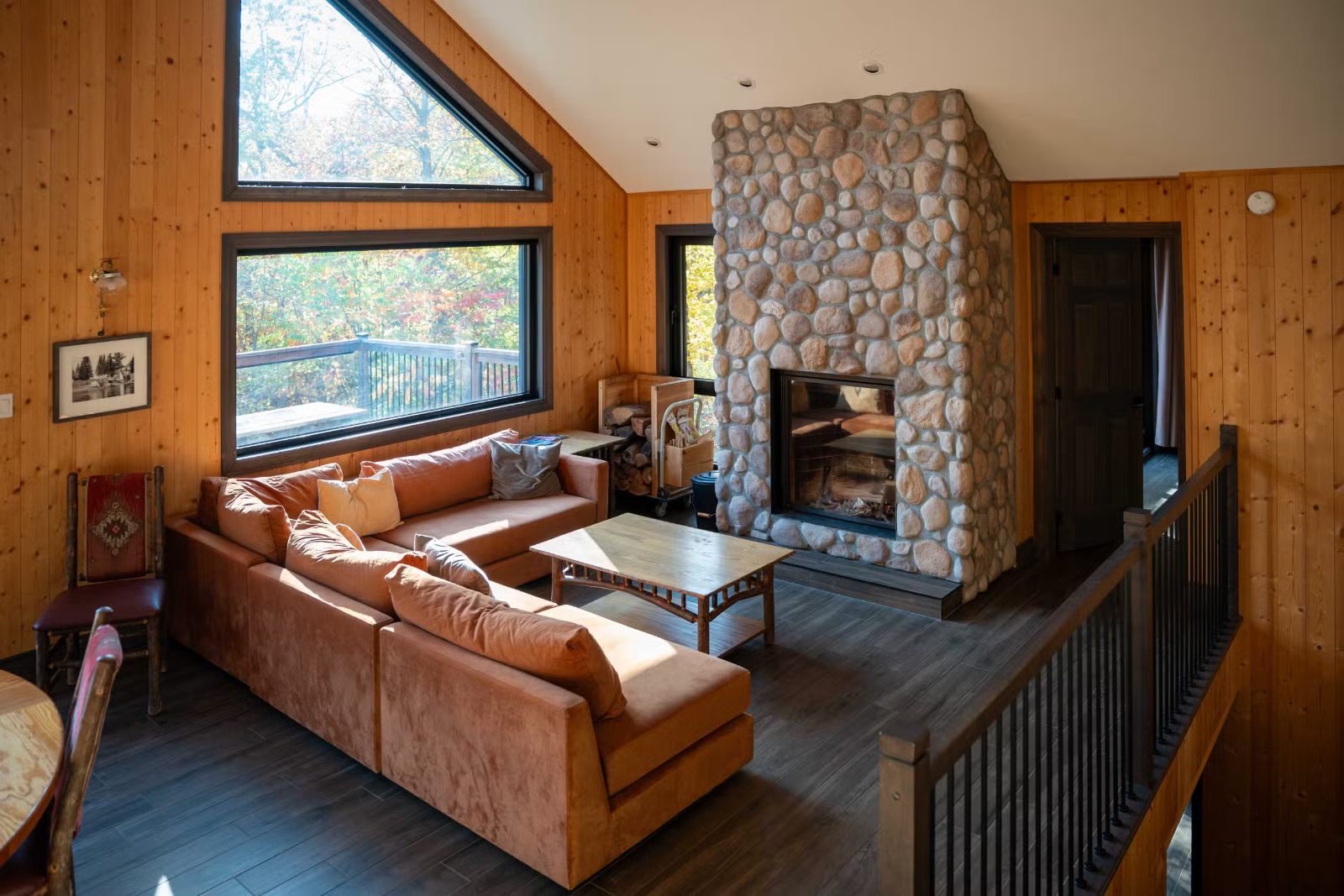 CHALET BENT – Kenauk Nature