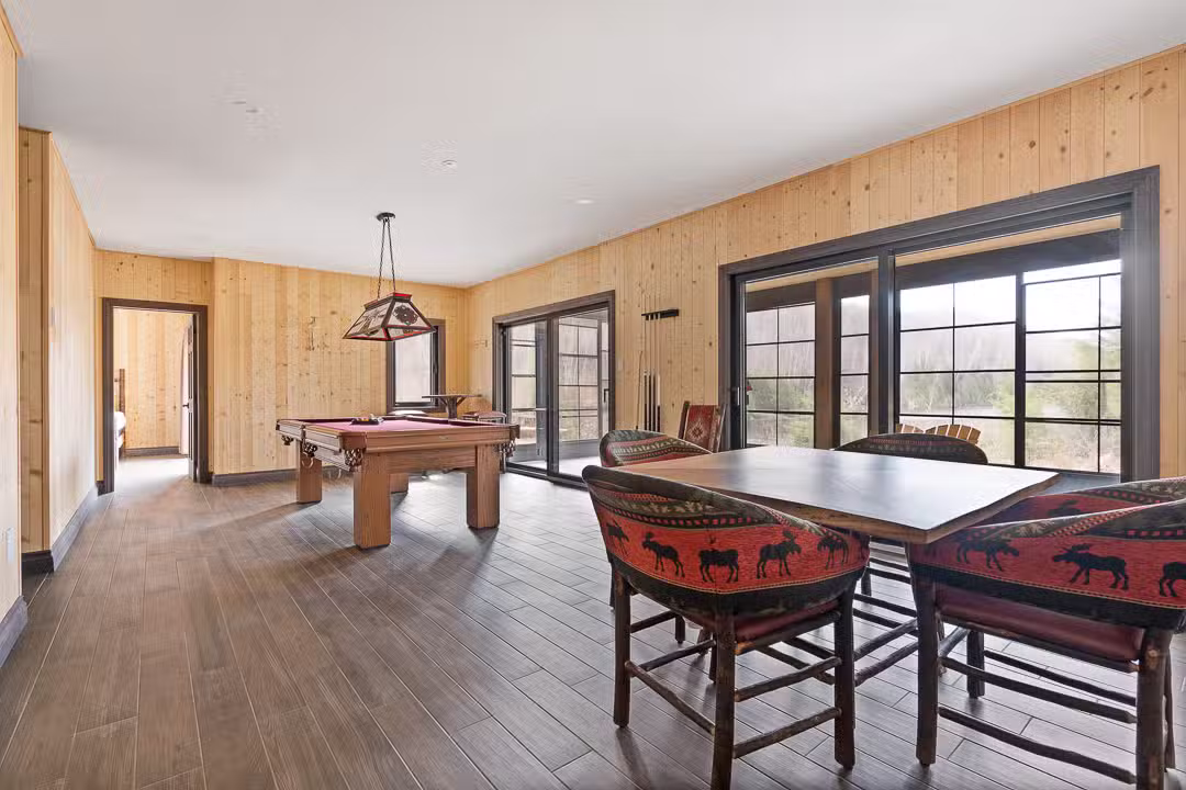 CHALET BENT — Kenauk Nature – Kenauk Nature