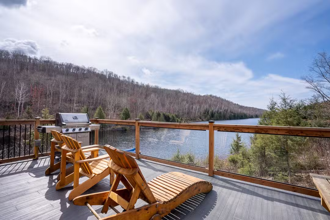 CHALET BENT – Kenauk Nature