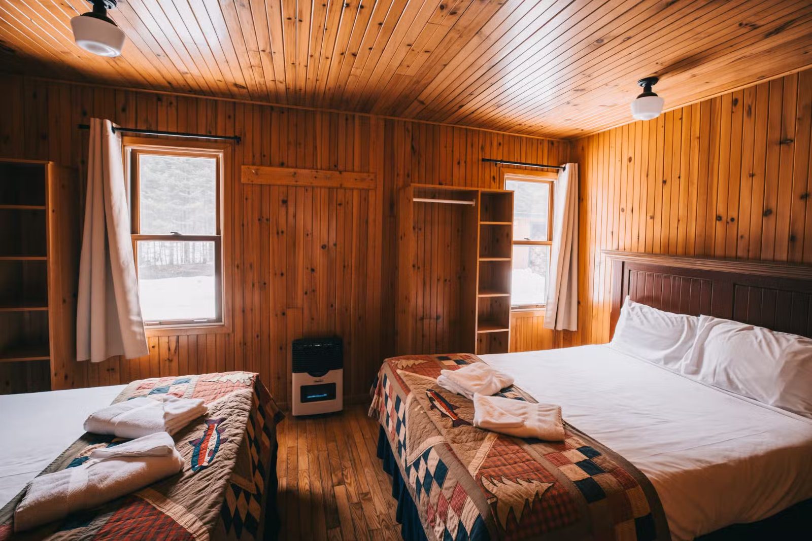 DES PINS CABIN – Kenauk Nature