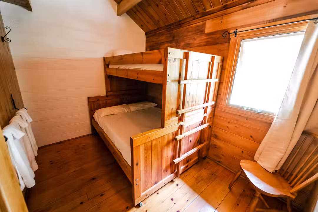HIDDEN CABIN – Kenauk Nature