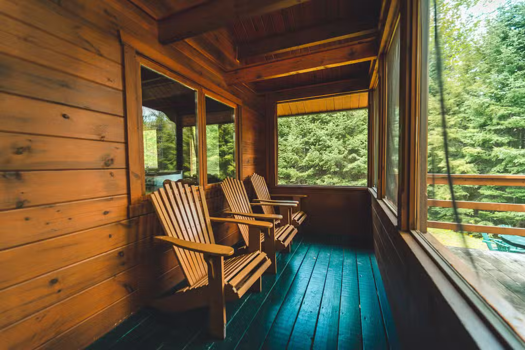 HIDDEN CABIN – Kenauk Nature