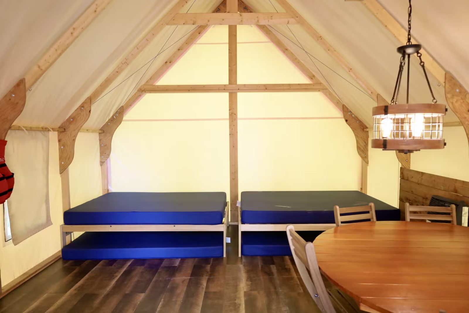 CHALET LYNX – Kenauk Nature