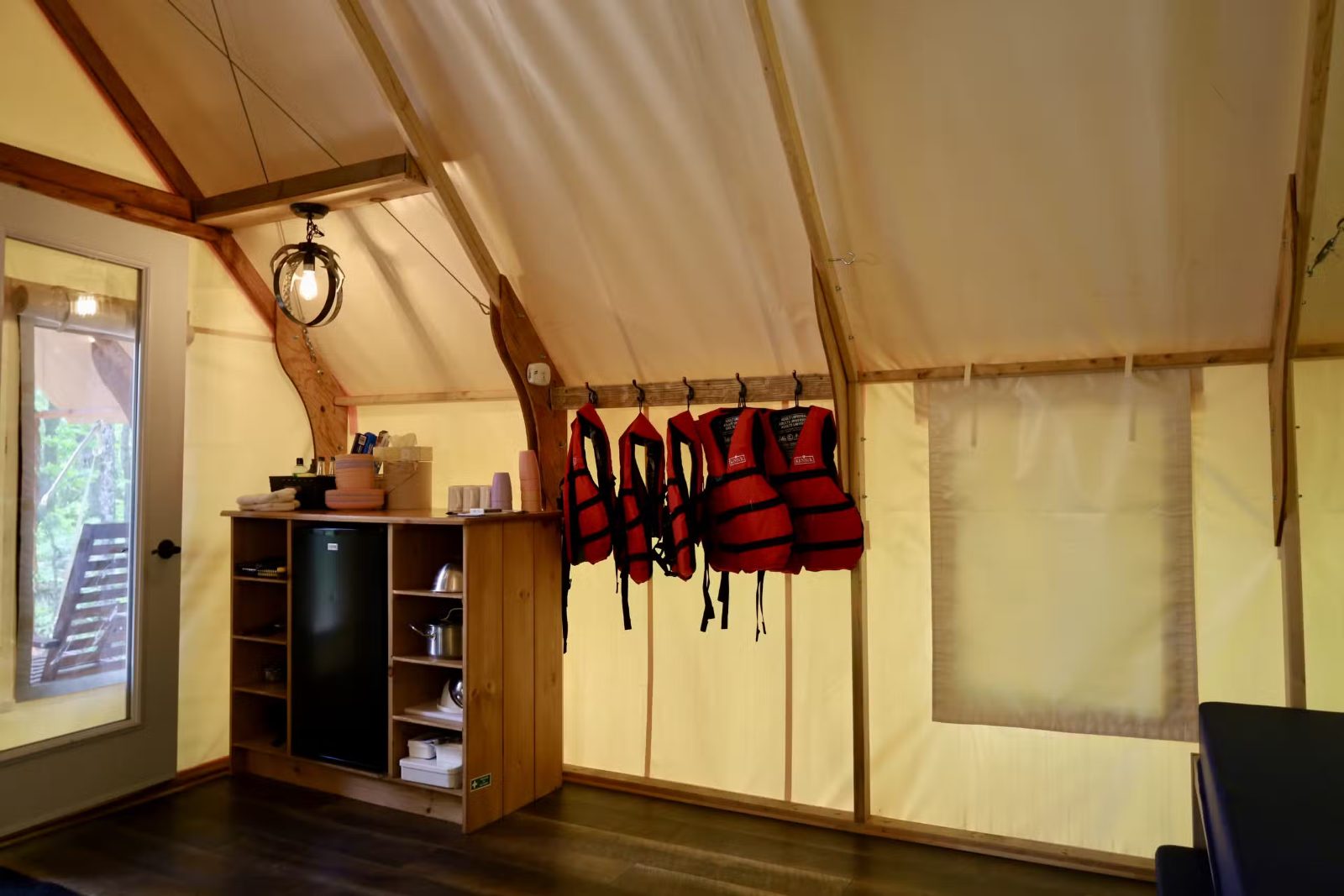 CHALET LYNX – Kenauk Nature