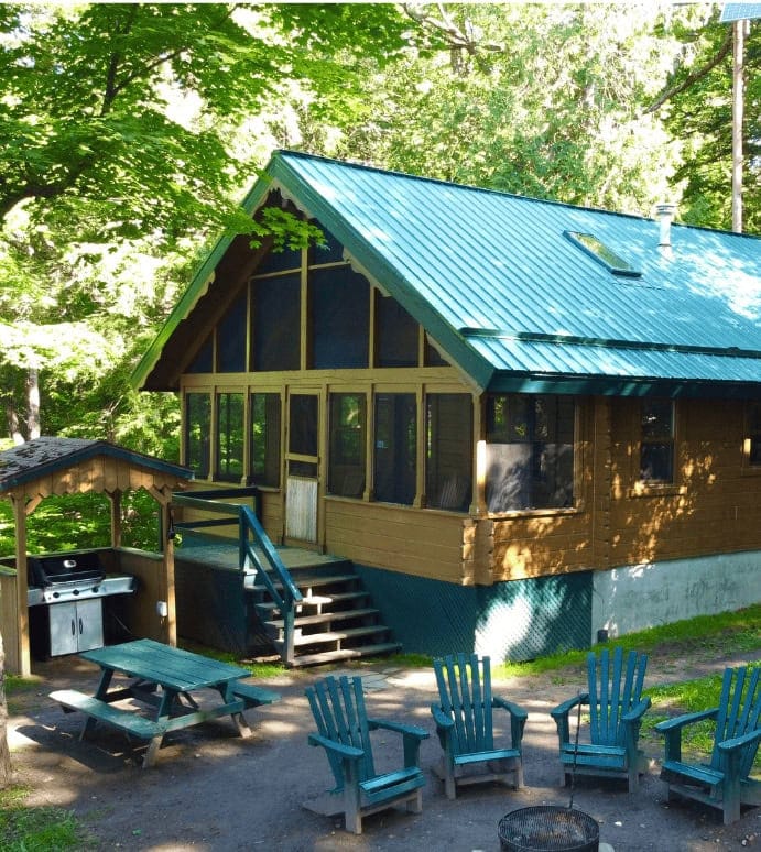 MUSKRAT CHALET – Kenauk Nature