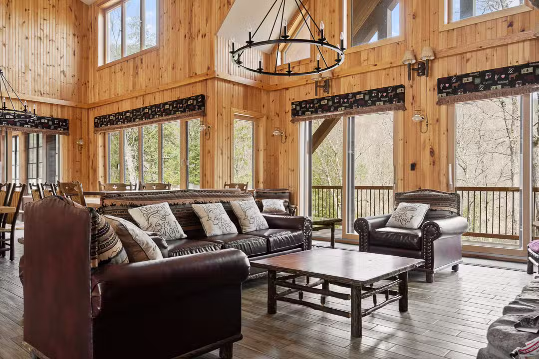 PAPINEAU CABIN – Kenauk Nature