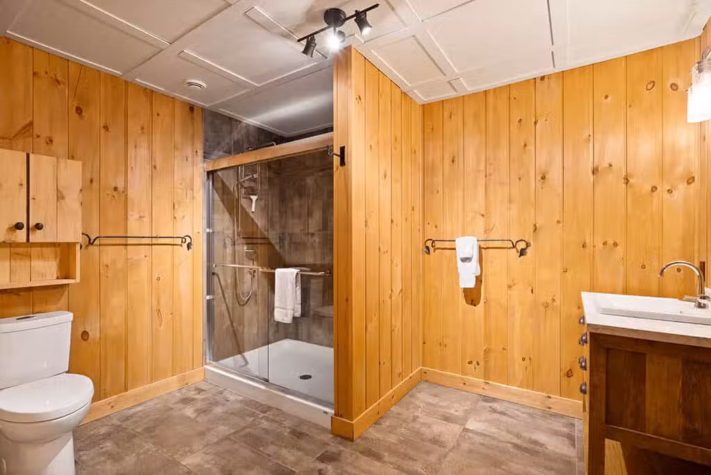 TAUNTON CABIN – Kenauk Nature