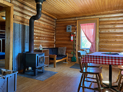 CHALET BEC-SCIE — La Pourvoirie du Lac Lareau – La Pourvoirie du Lac Lareau