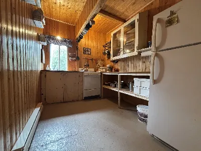 CHALET VIP — La Pourvoirie du Lac Lareau – La Pourvoirie du Lac Lareau