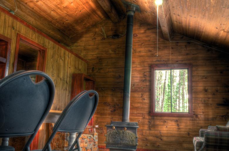 CABIN  AIGLE – La Pourvoirie du Lac Oscar