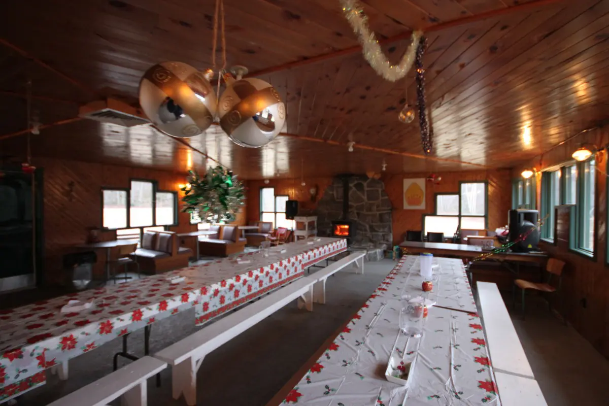 ENFER CABIN 3 — Parc Naturel Régional de Portneuf – Parc Naturel Régional de Portneuf