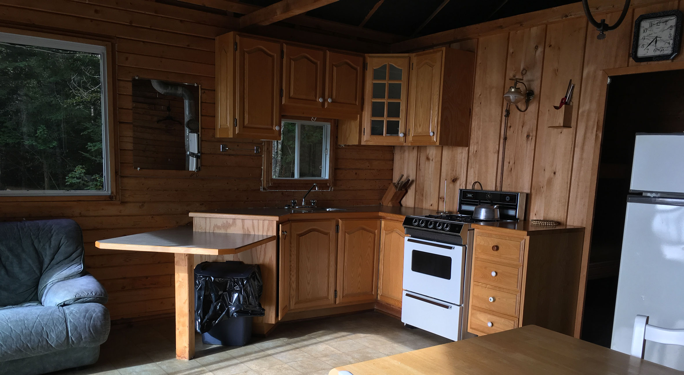 DE GAULE CABIN – Wapus Pavillon Lodge